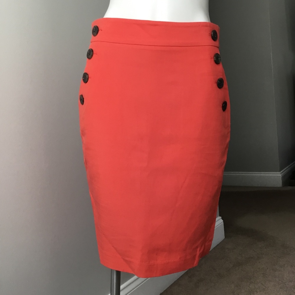 LOFT size 6 coral pencil skirt w/ pockets